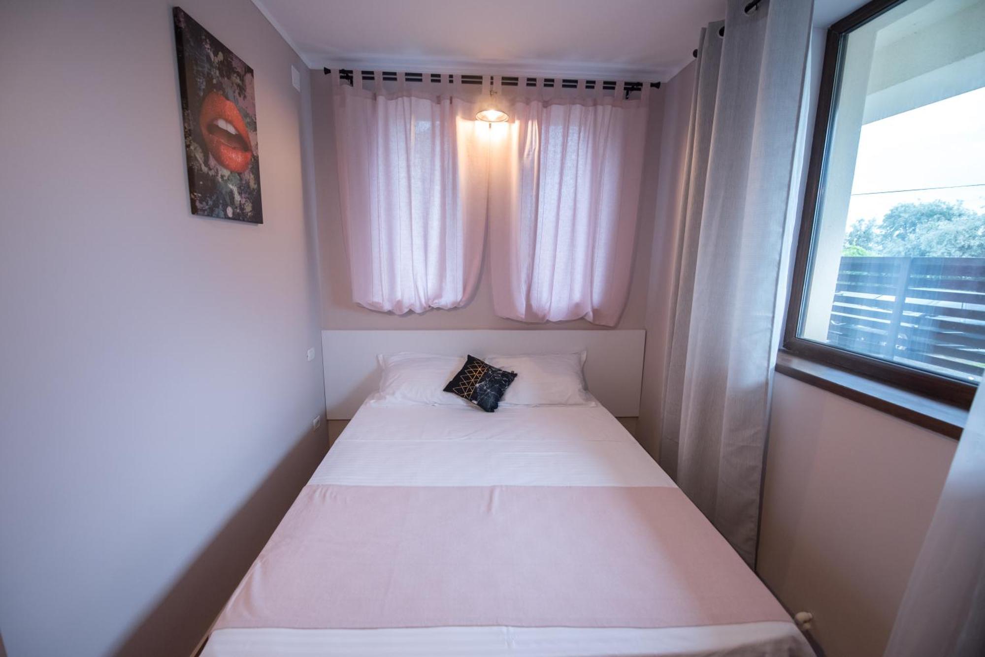 Casa 1A Hotel Dél-Eforie Szoba fotó